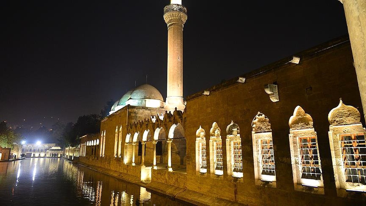 Peygamberler Şehri"Nde Mevlit Kandili Coşkusu