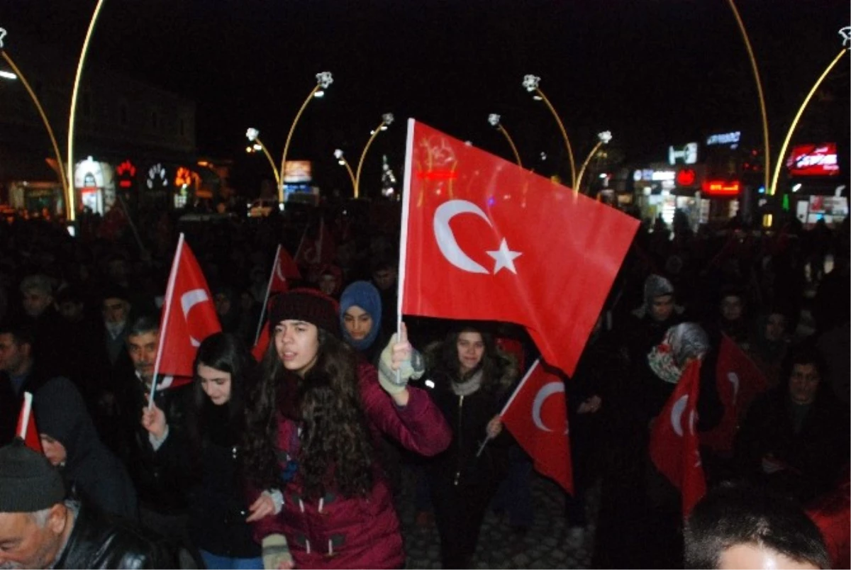 Tokat\'ta Vatandaş Teröre Tepki Yürüyüşü Düzenledi