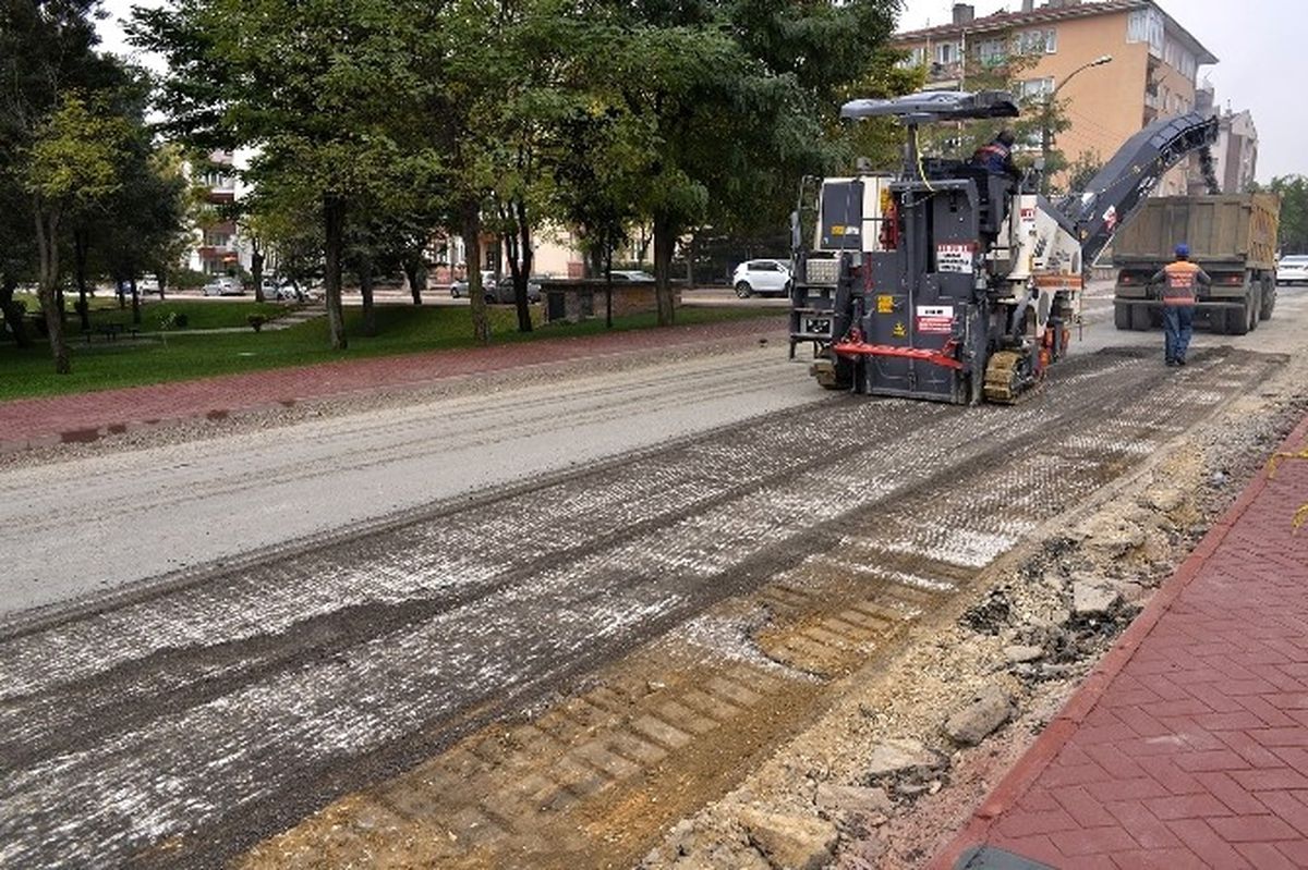 2016 Yılında 53 Bin 300 Ton Asfalt Döküldü