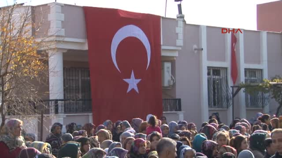 Adana Şehitlerini Uğurladı