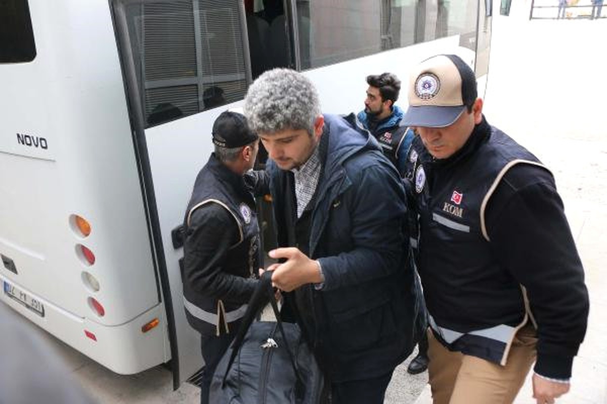 Adıyaman\'da Fetö Şüphelileri Adliyede