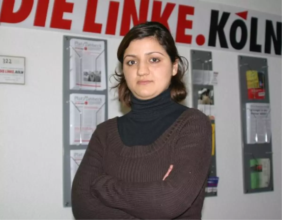 Almanya\'da Özlem Alev Demirel, Sol Parti\'nin Liste Başı Milletvekili Adayı