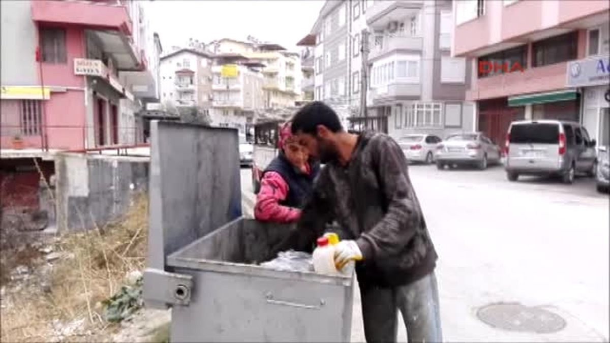 Antalya Çöpten Bulduğu Hard Disklerden Çocuk Istismarı Videoları Çıktı