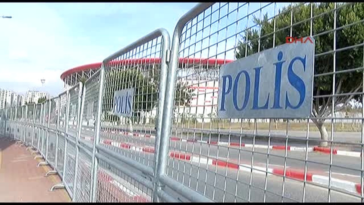Antalya Stadyumu\'nda Üst Düzey Güvenlik