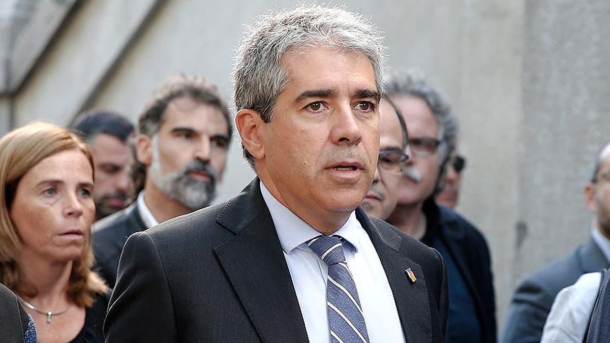Ayrılıkçı Katalan Milletvekilleri İspanya Kralını Protesto Etti