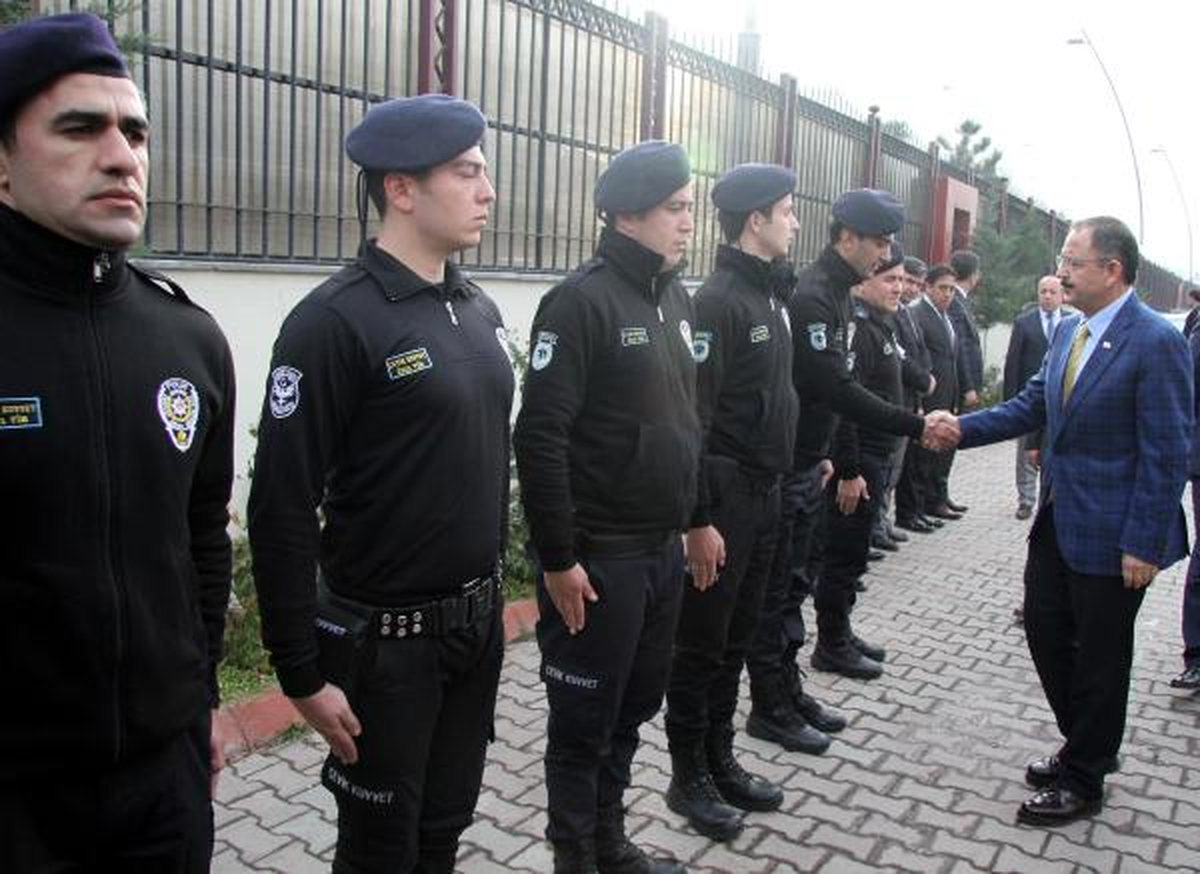 Bakan Özhaseki: Hepimiz Şehit Adayıyız