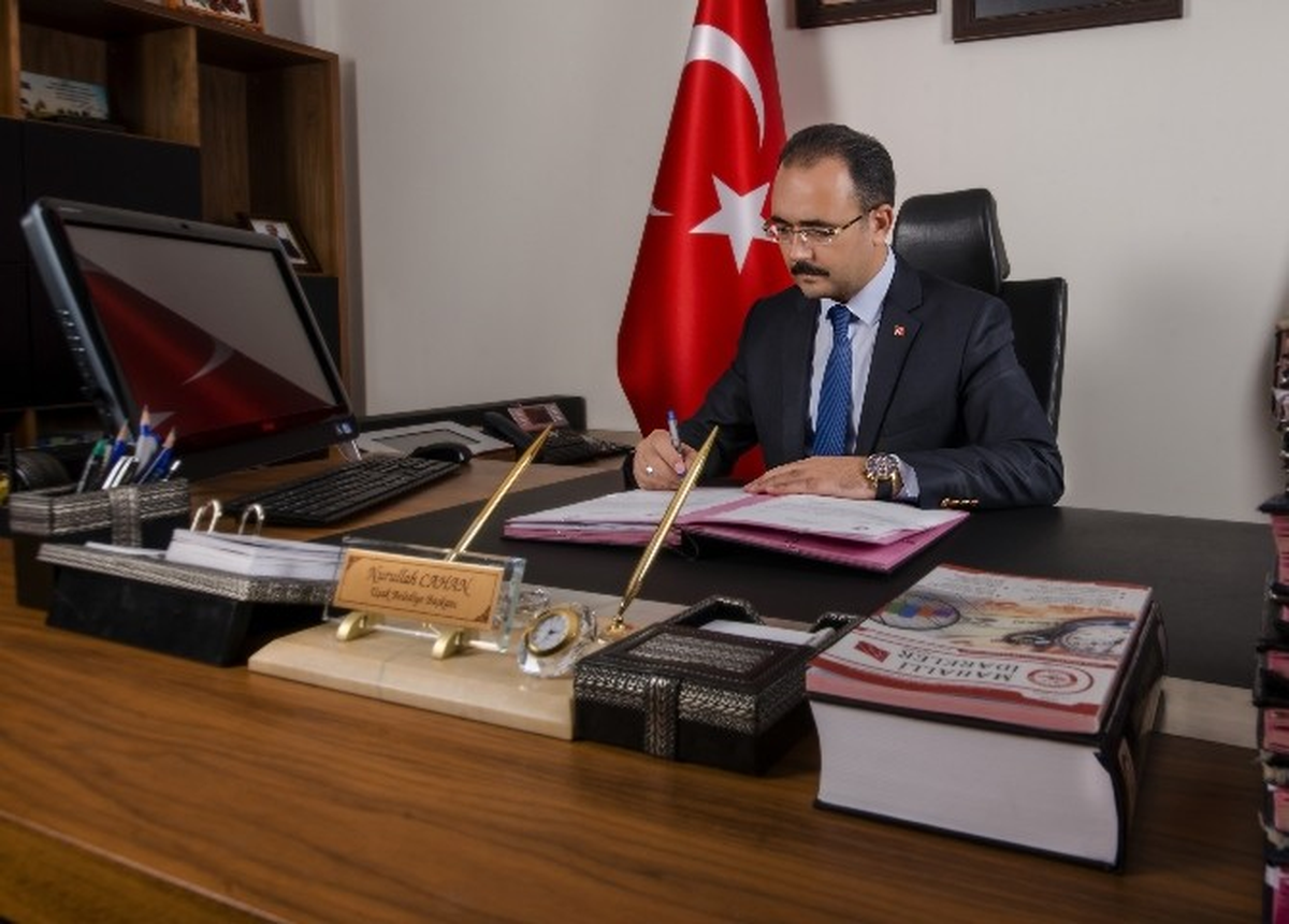 Başkan Cahan\'dan Teröre Kınama Mesajı