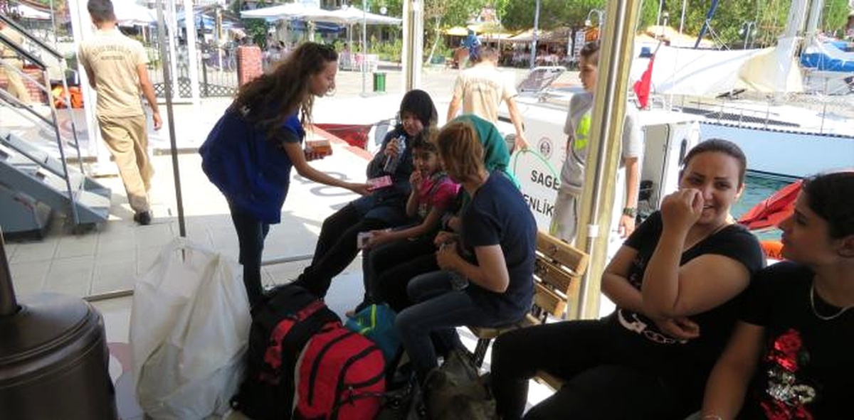 Çanakkale\'de 15 Yabancı Uyruklu Yakalandı