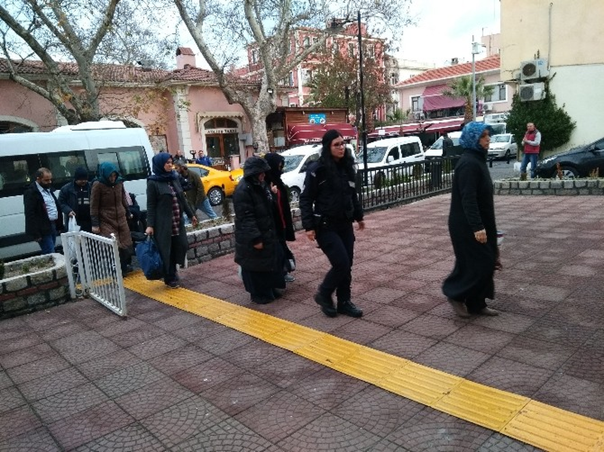 Çanakkale\'de Fetö Operasyonunda 8 Gözaltı