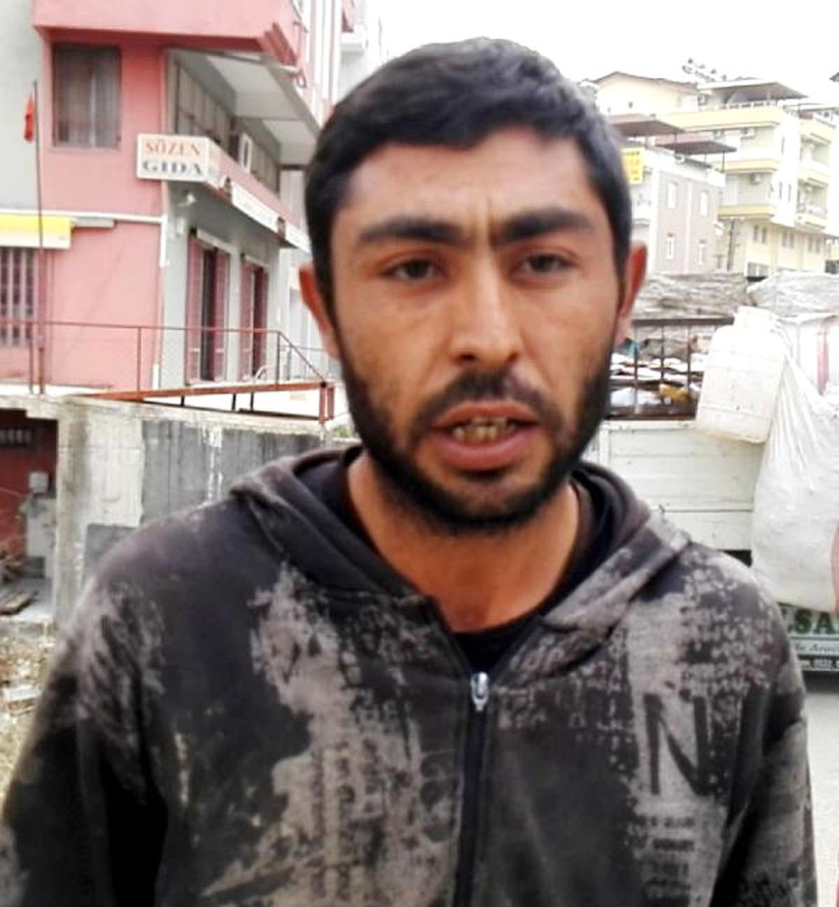 Çöpten Bulduğu Hard Disklerden Çocuk İstismarı Videoları Çıktı