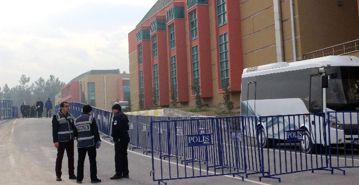 Denizli\'de İlk Fetö Duruşması Başladı