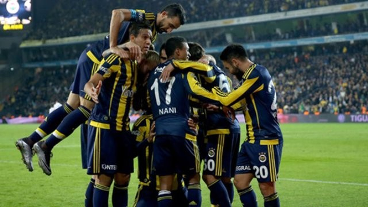 Fenerbahçe, UEFA Avrupa Ligi Son 32 Turu\'nda Rus Ekibi Krasnodar ile Eşleşti.