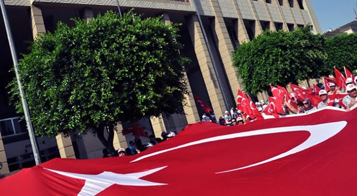 Hakim ve Savcılardan İstanbul\'daki Terör Saldırısına Tepki
