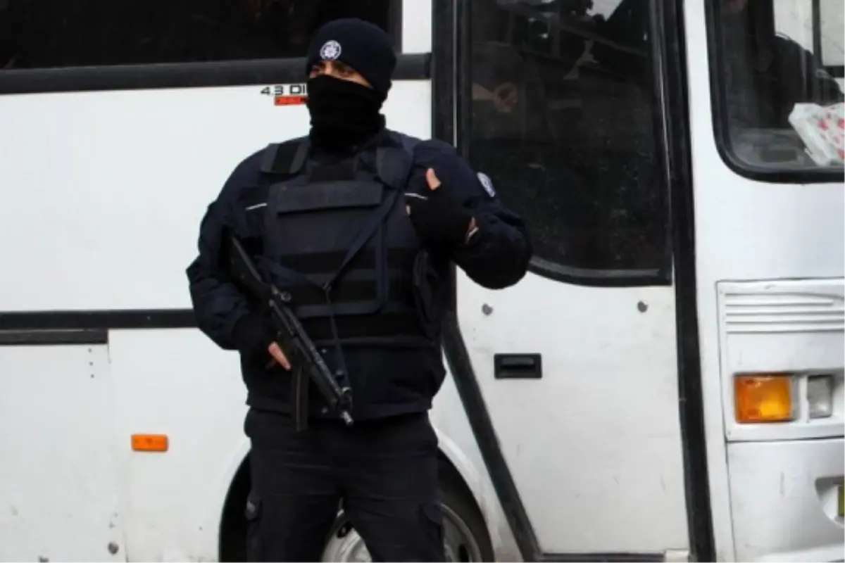 HDP\'li Evin Konur Gözaltına Alındı! HDP\'li Evin Konur Kimdir?