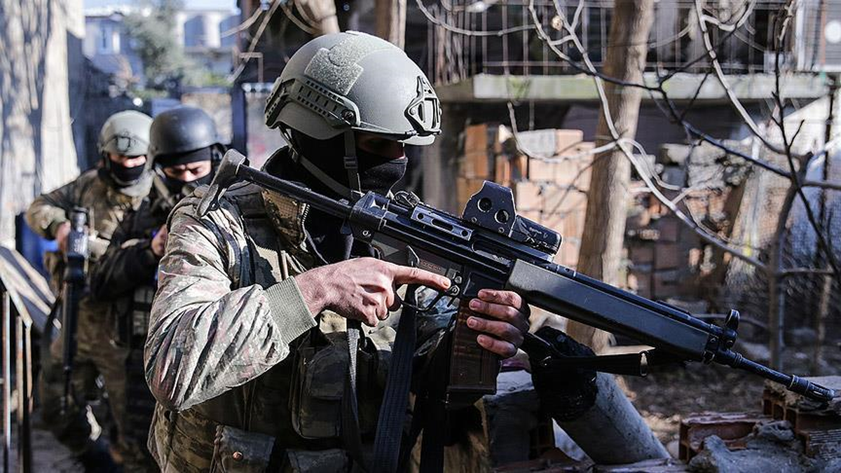 İçişleri Bakanlığı: "15 Terörist Etkisiz Hale Getirildi"