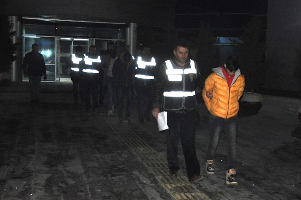 İnegöl\'deki Gerginlikte 4 Tutuklama