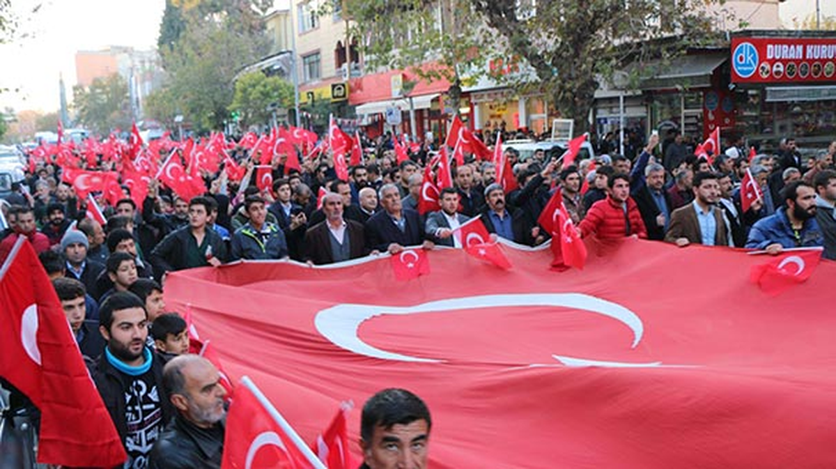 Istanbul\'daki Terör Saldırısına Tepkiler