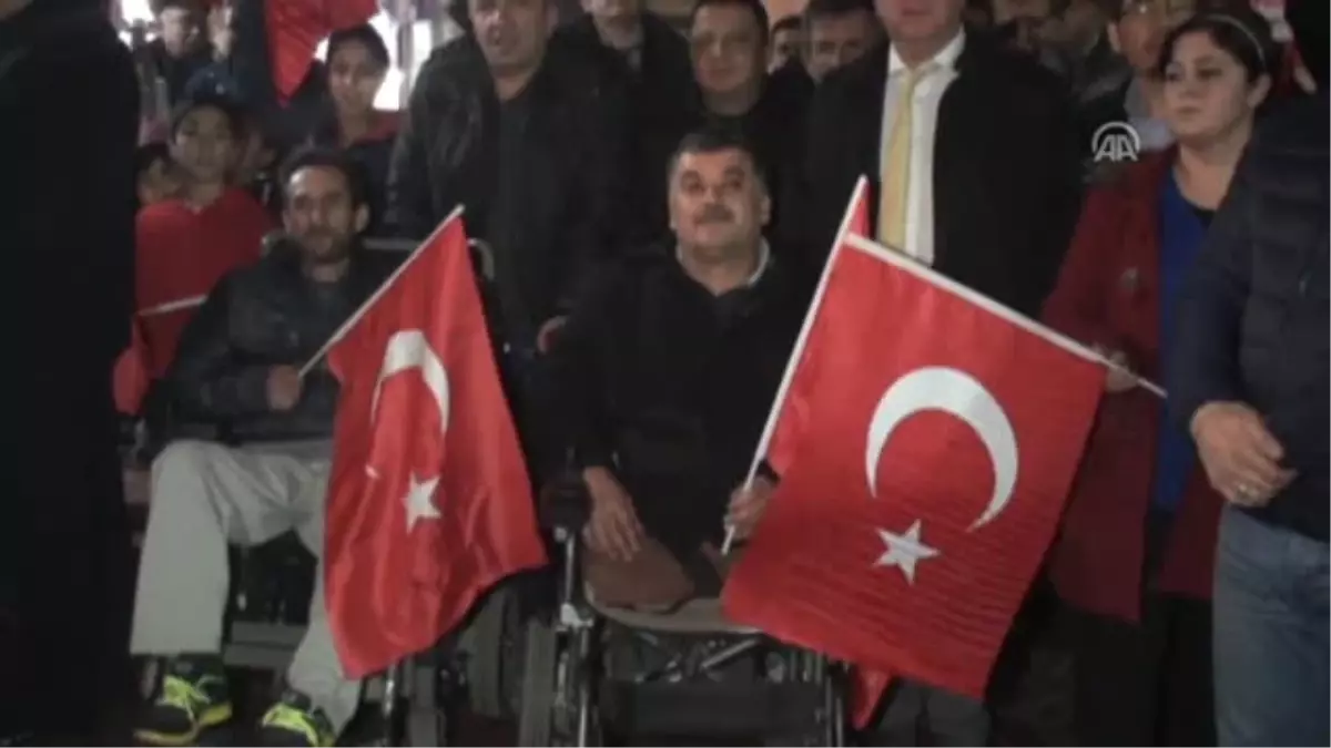 Istanbul\'daki Terör Saldırısına Tepkiler