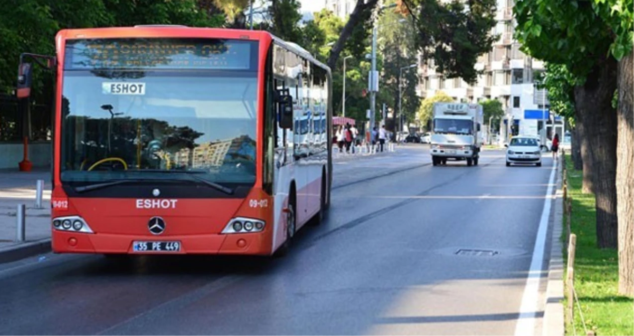 İzmir\'de Kadınlar 22.00\'den Sonra İstedikleri Yerde Otobüsten İnebilecek