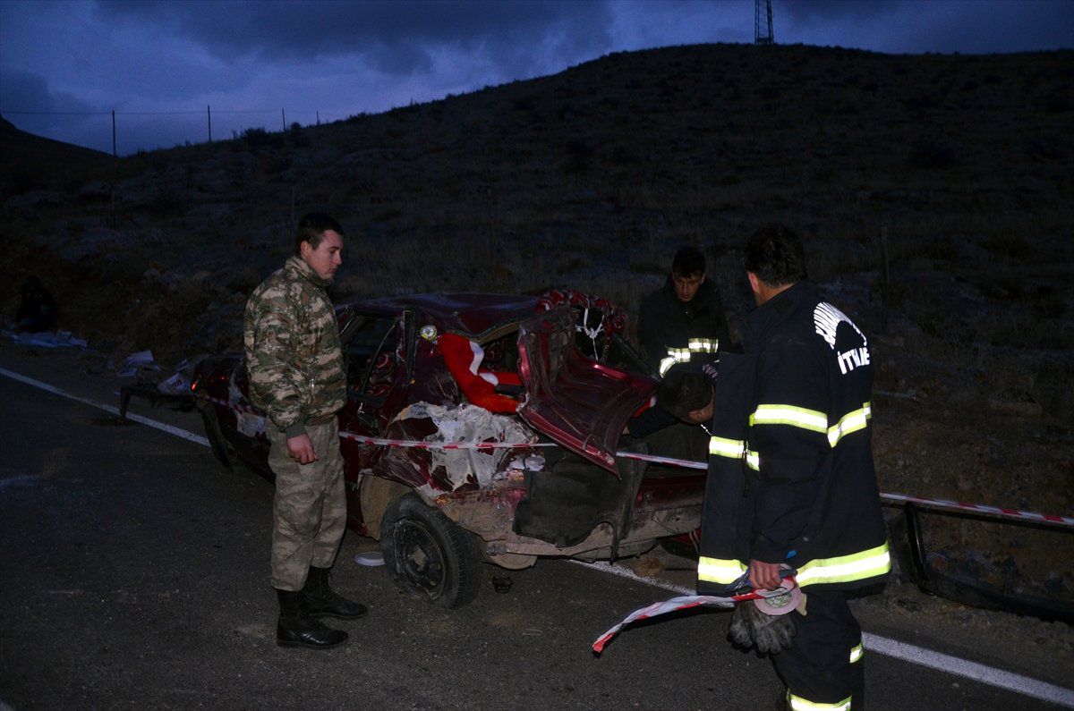 Kahramanmaraş\'ta Trafik Kazası: 3 Yaralı