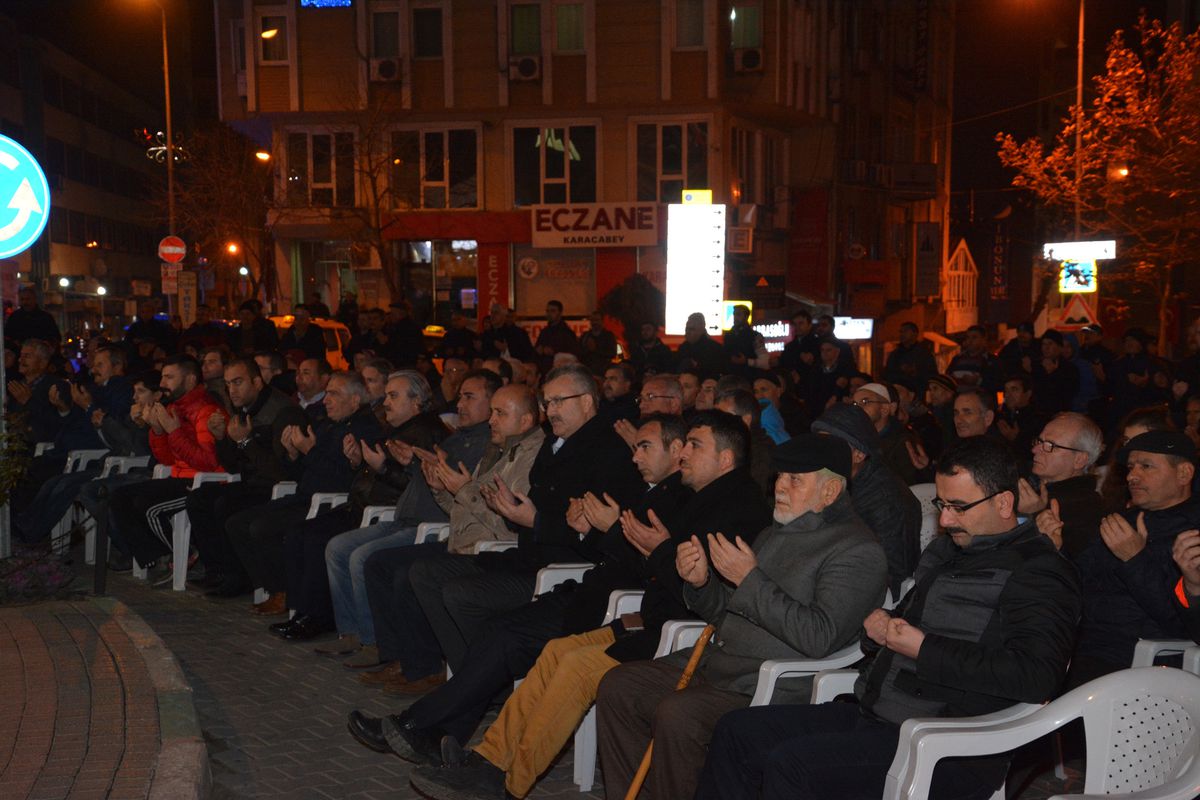 Karacabeyliler Kahraman Türk Polisine Minnettar
