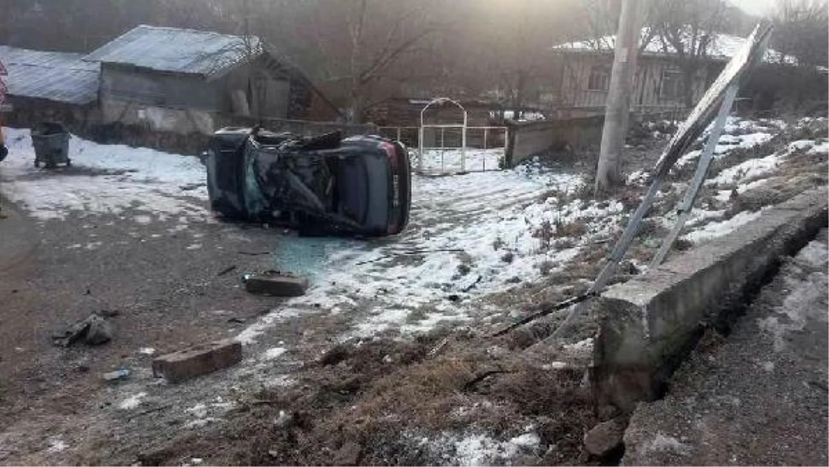 Kastamonu\'da Otomobil Takla Attı: 2 Yaralı
