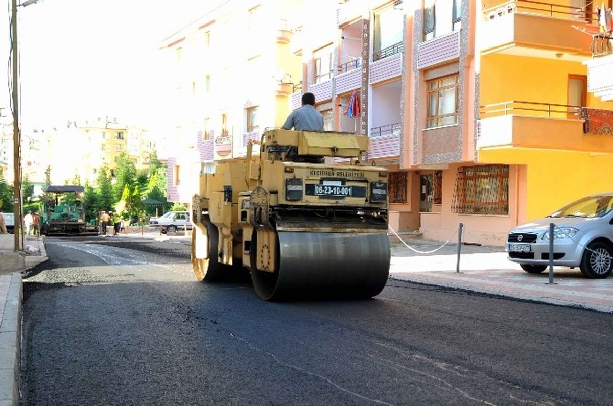 Keçiören\'de Yollar Daha Güvenli Hale Geldi
