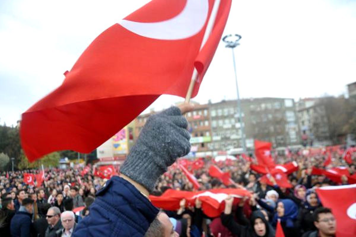 Kırıkkale\'de Teröre Lanet, Polise Destek