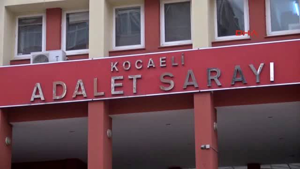 Kocaeli - Fetö Şüphelisi 3 Polis ve 7 Öğretmen Adliyeye Sevk Edildi