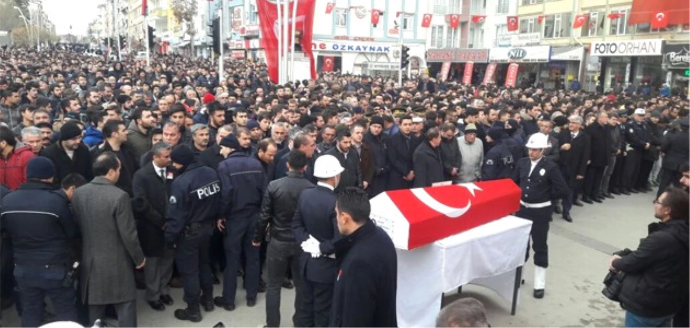 Konya Şehit Babası: "O Ayakta Dimdik Dururdu, Ağlamayın"