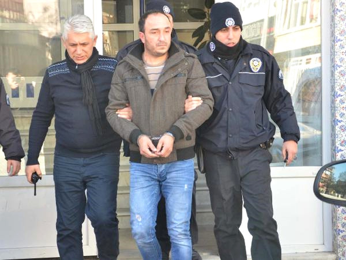 Kuyumculara Sahte Bilezik Satmak İsterken Yakalandı