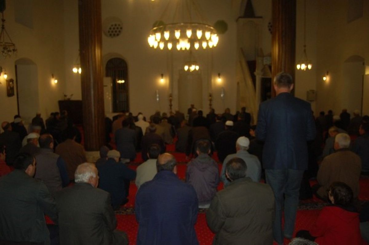 Lapseki\'de Mevlid Kandili Programı
