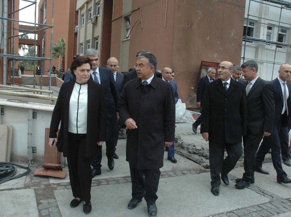 Milli Eğitim Bakanı Yılmaz Adana\'da