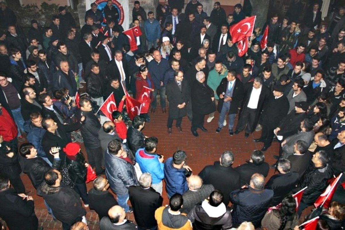Saadet Partililerden Şehitler Tepesi\'nde Teröre Tepki