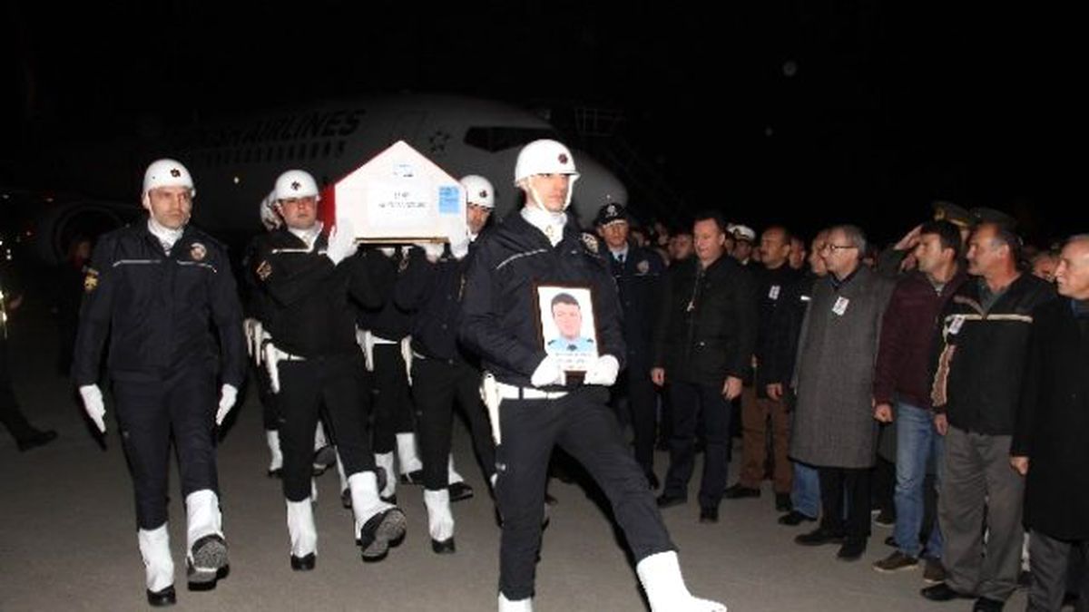 Şahit Polisin Cenazesi Samsun\'a Getirildi