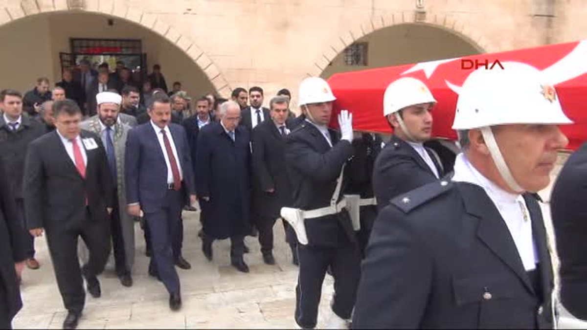 Şanlıurfa\'da Şehit Polisler Için Tören