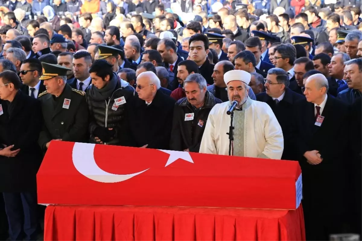 Şehit Polis Memuru Zengin Son Yolculuğuna Uğurlandı