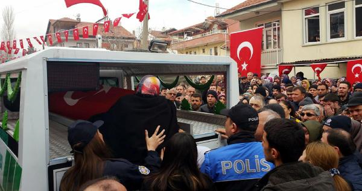 Şehit Polisin Babası: Yavrum Böyle mi Gelecektin