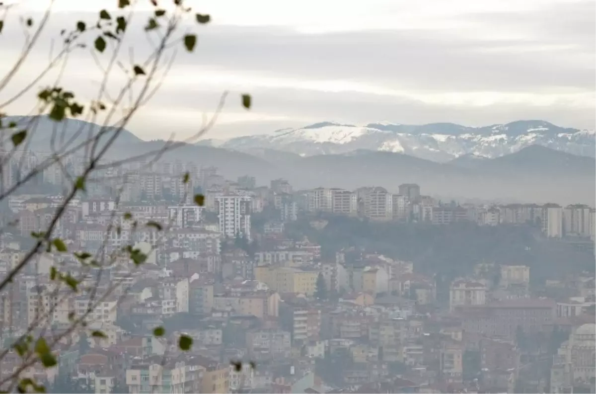 Trabzon Şehir Merkezinin Batı Kesimindeki Hava Kirliliği Dikkat Çekiyor