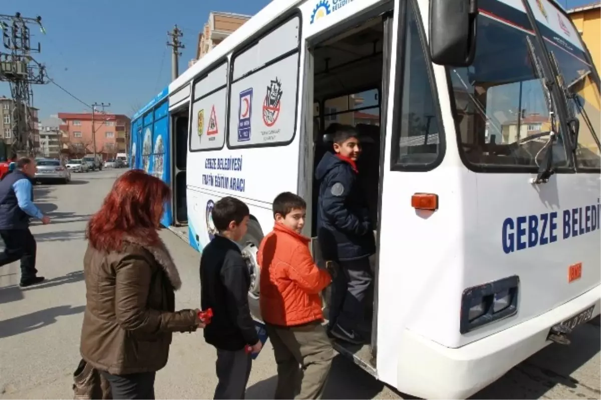 Trafik Okulunda Eğitimler Sürüyor