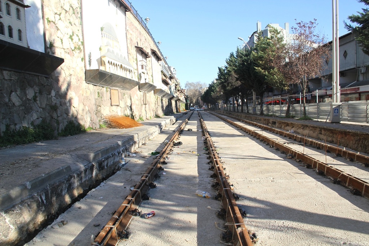 Tramvayda alt yapı çalışmaları büyük oranda tamamlandı