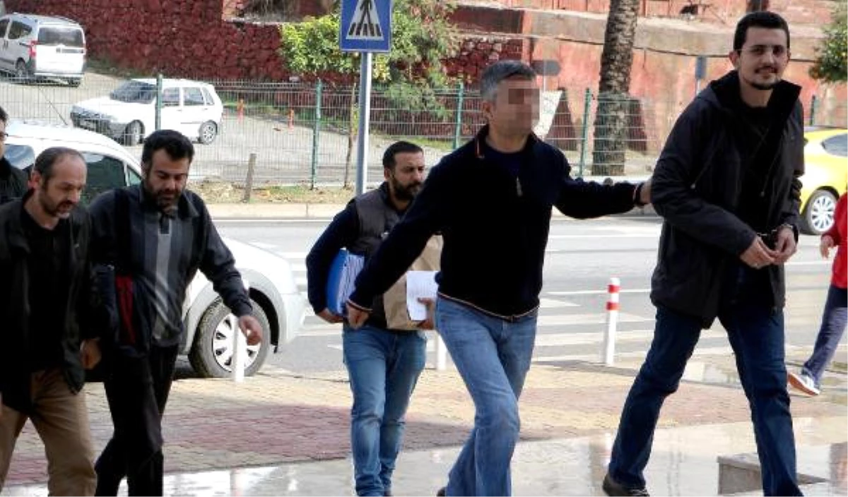 Antalya\'da Fetö\'den 40 Gözaltı (2)
