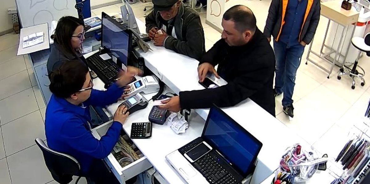 Antalya\'da Gsm Bayiinde Dolandırıcılık