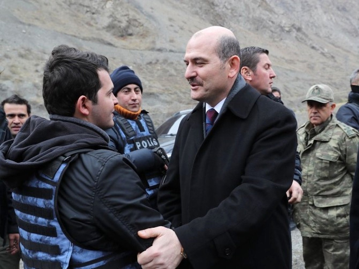 Bakan Soylu\'dan Polise Destek Ziyareti
