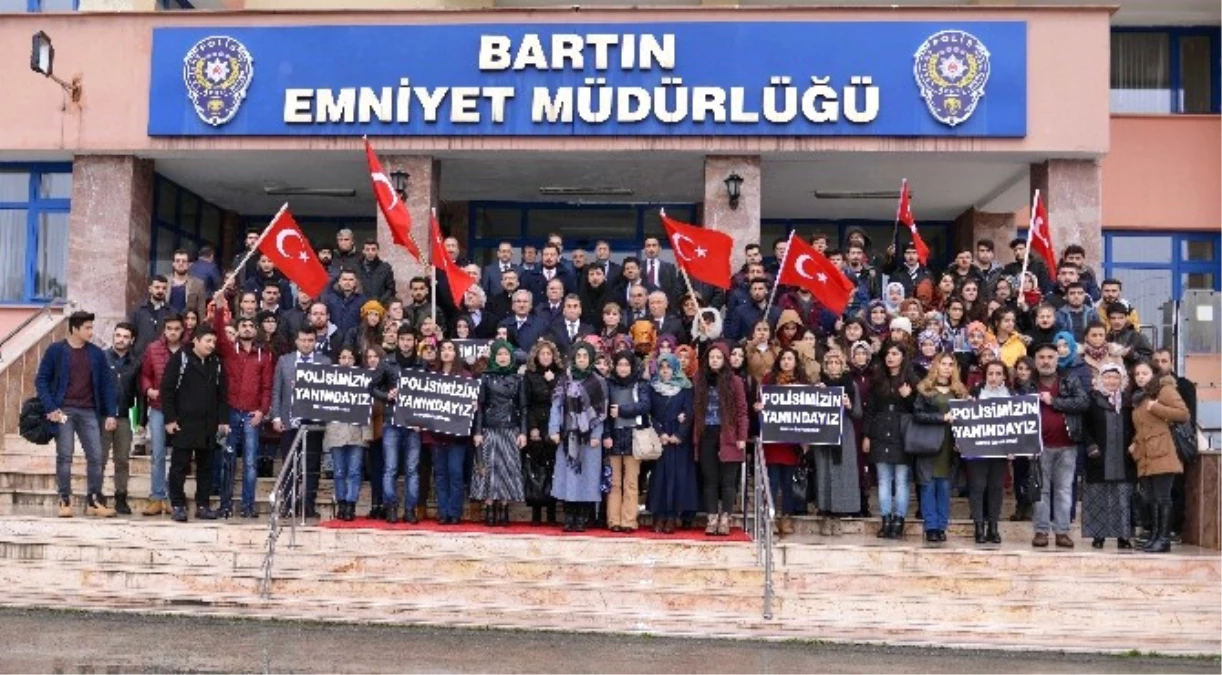 Bartın Üniversitesi Öğrencilerinden Polislere Taziye Ziyareti