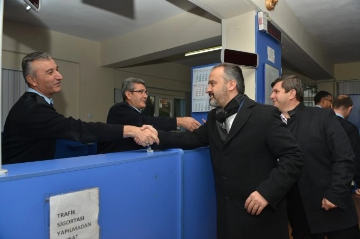 Başkan Alinur Aktaş\'tan İnegöl Emniyetine Ziyaret