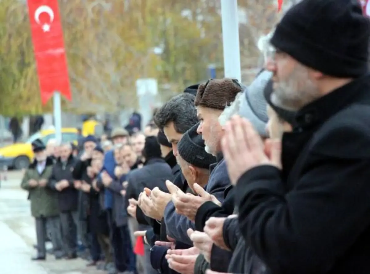 Bolu"Da Terör Şehitleri İçin Gıyabi Cenaze Namazı