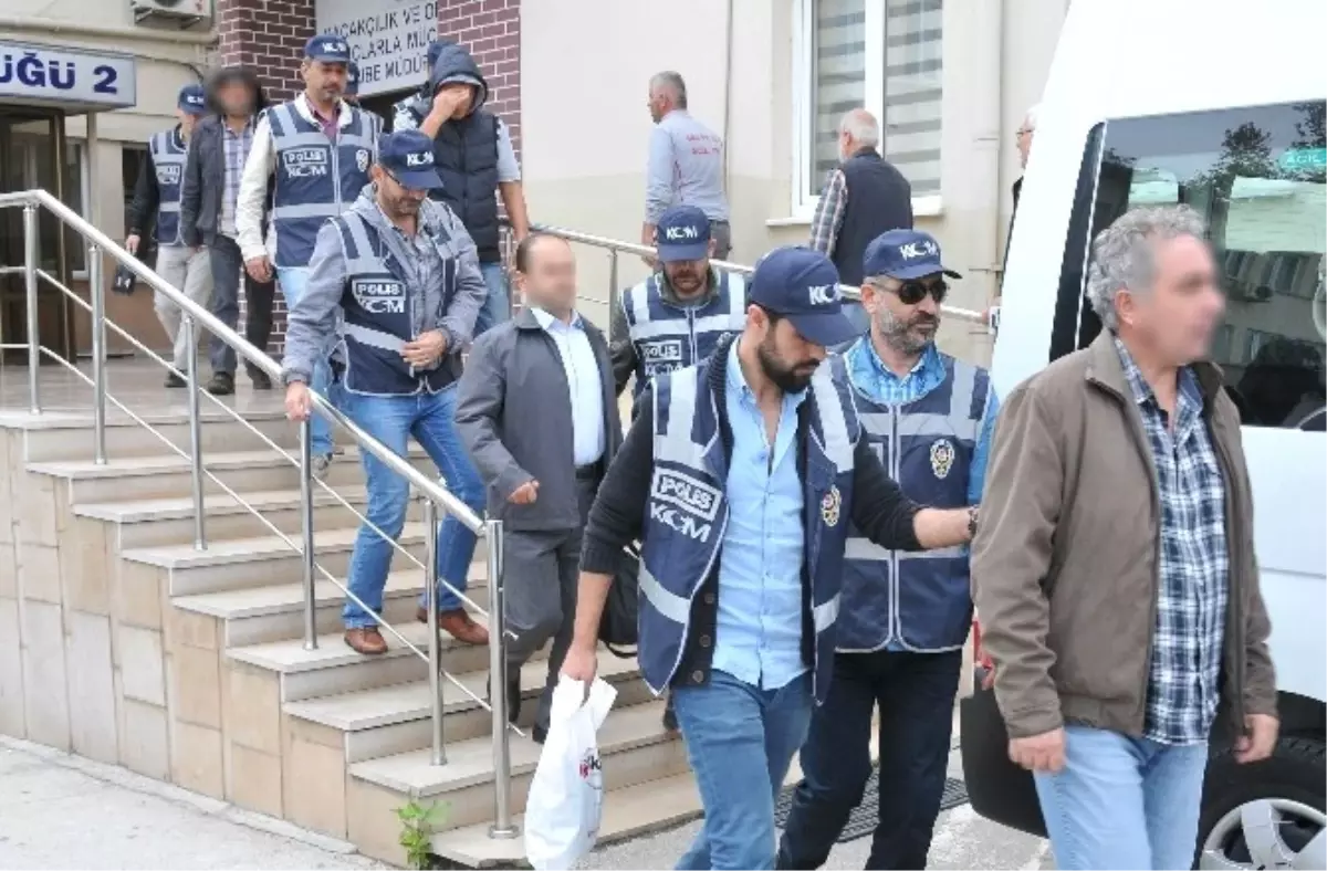 Bursa\'da Fetö\'den Tutuklu 30 Sanık Hakim Karşısına Çıktı