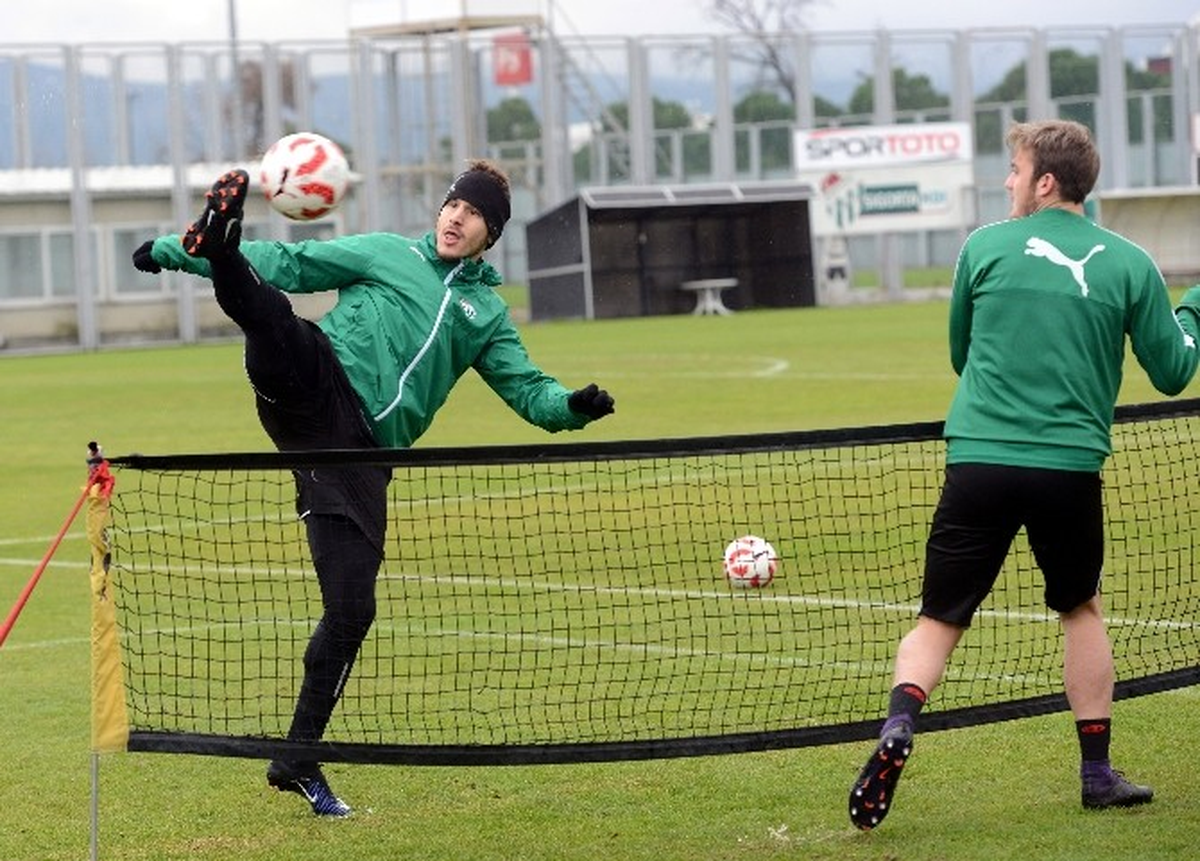 Bursaspor\'da Ümraniyespor Hazırlıkları Sürüyor