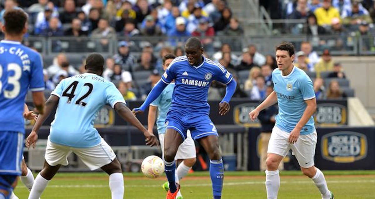 Chelsea ve Manchester City\'ye Para Cezası